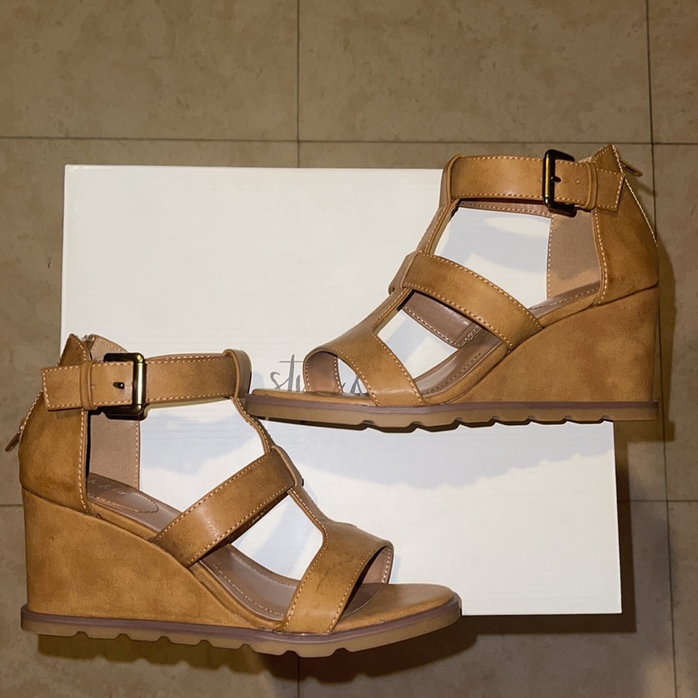 Style & CO Wedges Size 7.5M - Picture 1 of 7